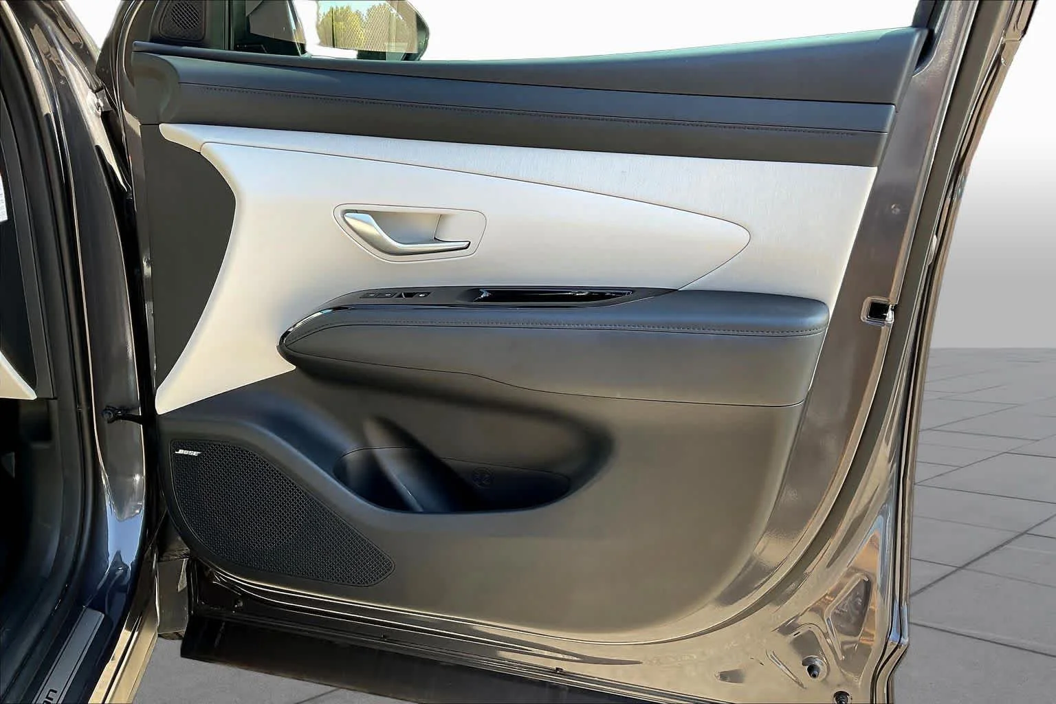 Used 2025 Titan Gray Hyundai Limited image 45