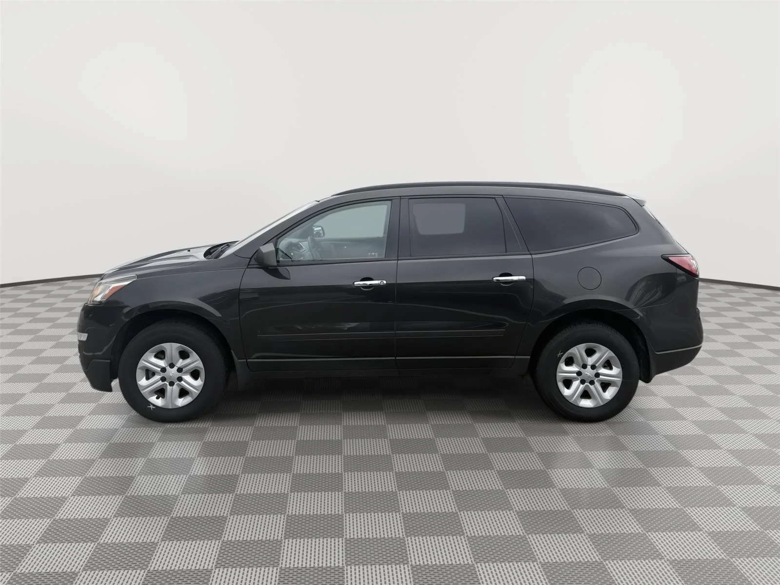 Used 2017 GRAY Chevrolet LS image 3