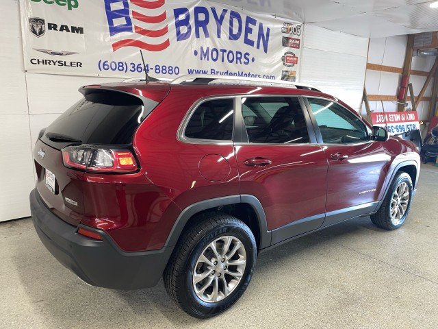 Used 2019 Jeep Cherokee Latitude Plus with VIN 1C4PJMLX2KD254512 for sale in Beloit, WI
