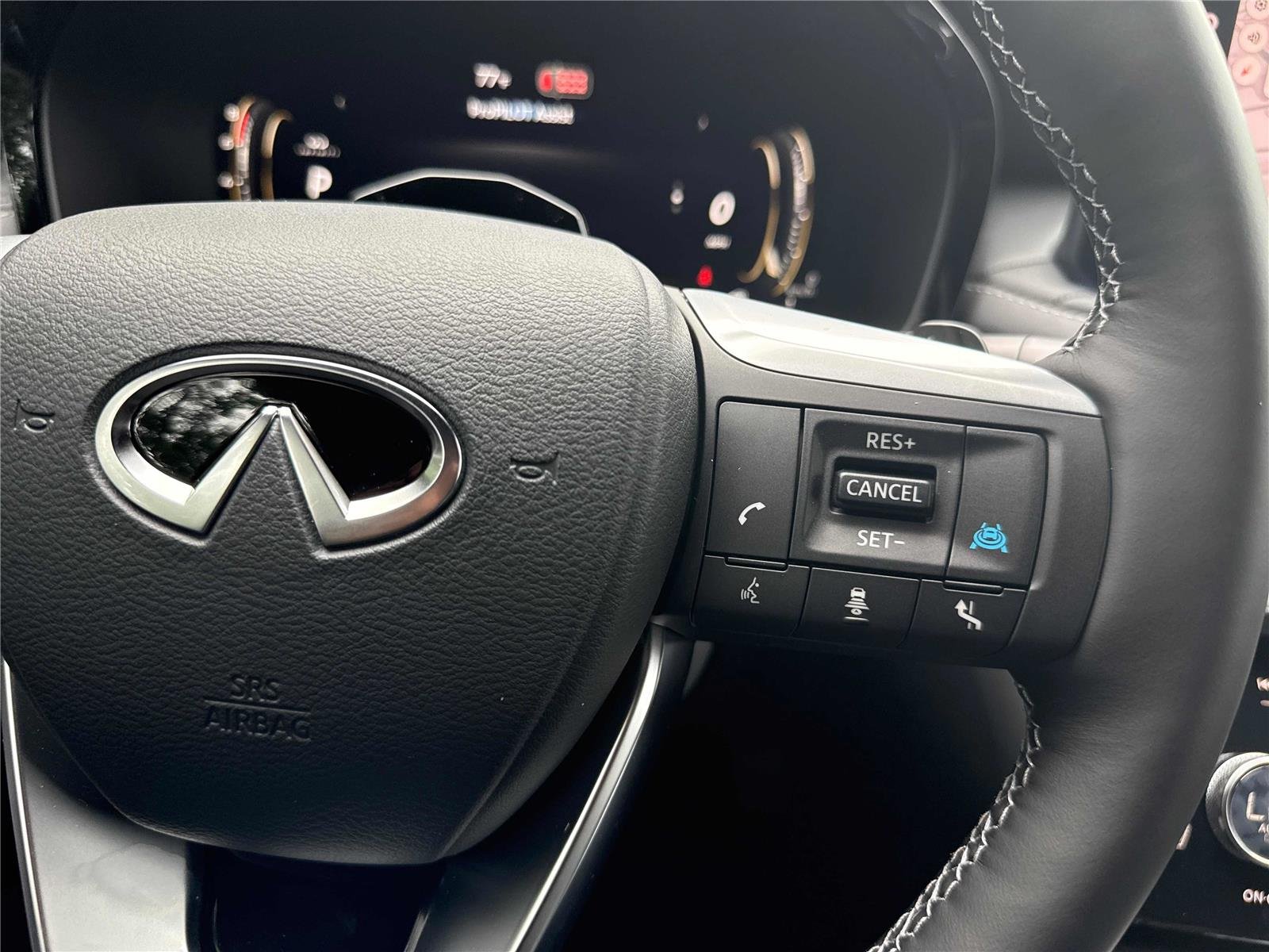 New 2027 MINERAL BLACK INFINITI Autograph AWD image 19