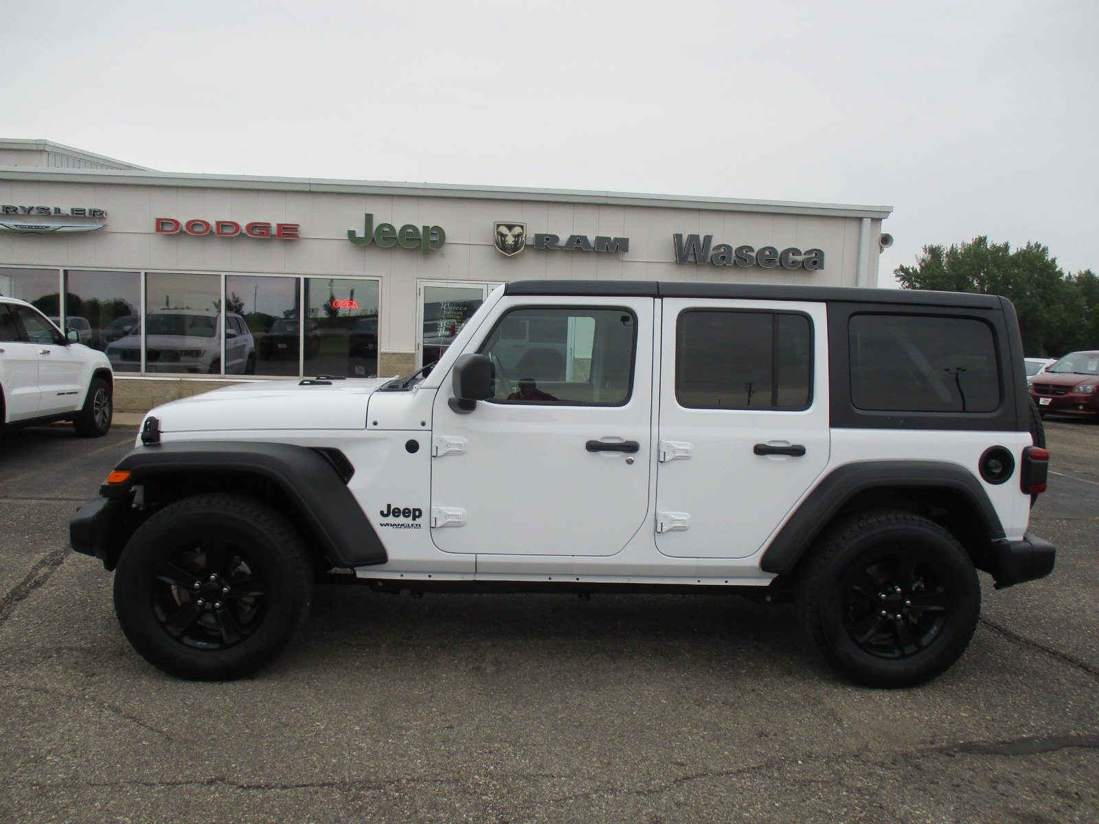 Used 2021 Jeep Wrangler Unlimited Altitude with VIN 1C4HJXDN0MW817485 for sale in Waseca, Minnesota