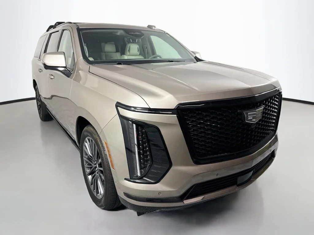 Used 2025 Latte Metallic Cadillac Sport Platinum image 7