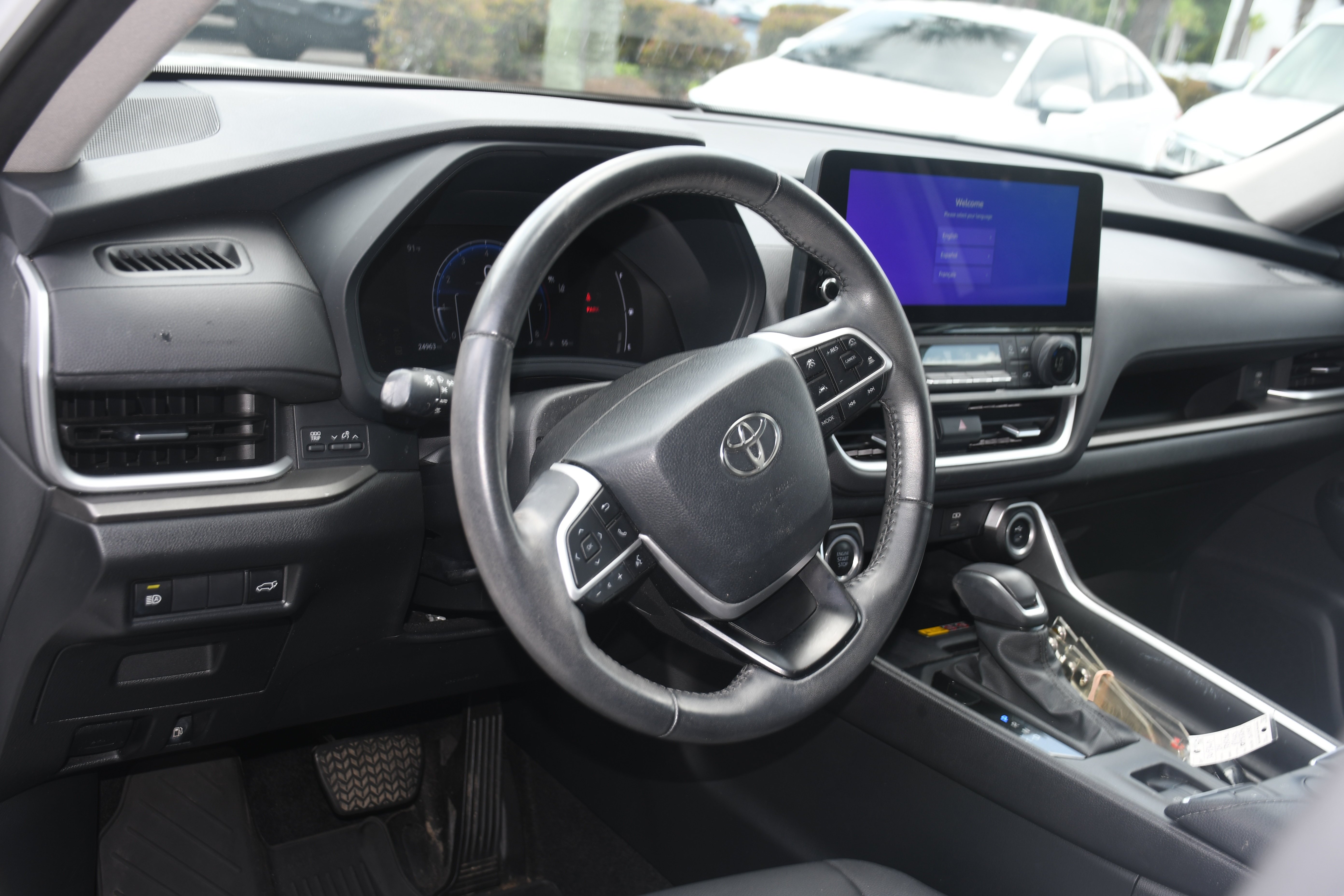 Used 2024 Beige Toyota XLE image 7