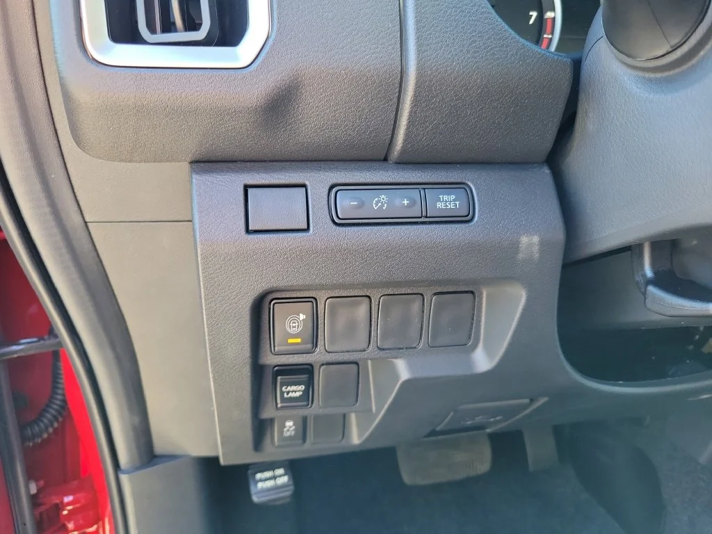 2026 Nissan Frontier SV - Photo 10