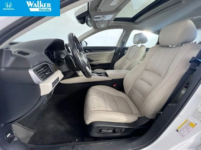 Used 2022 White Honda Touring image 12