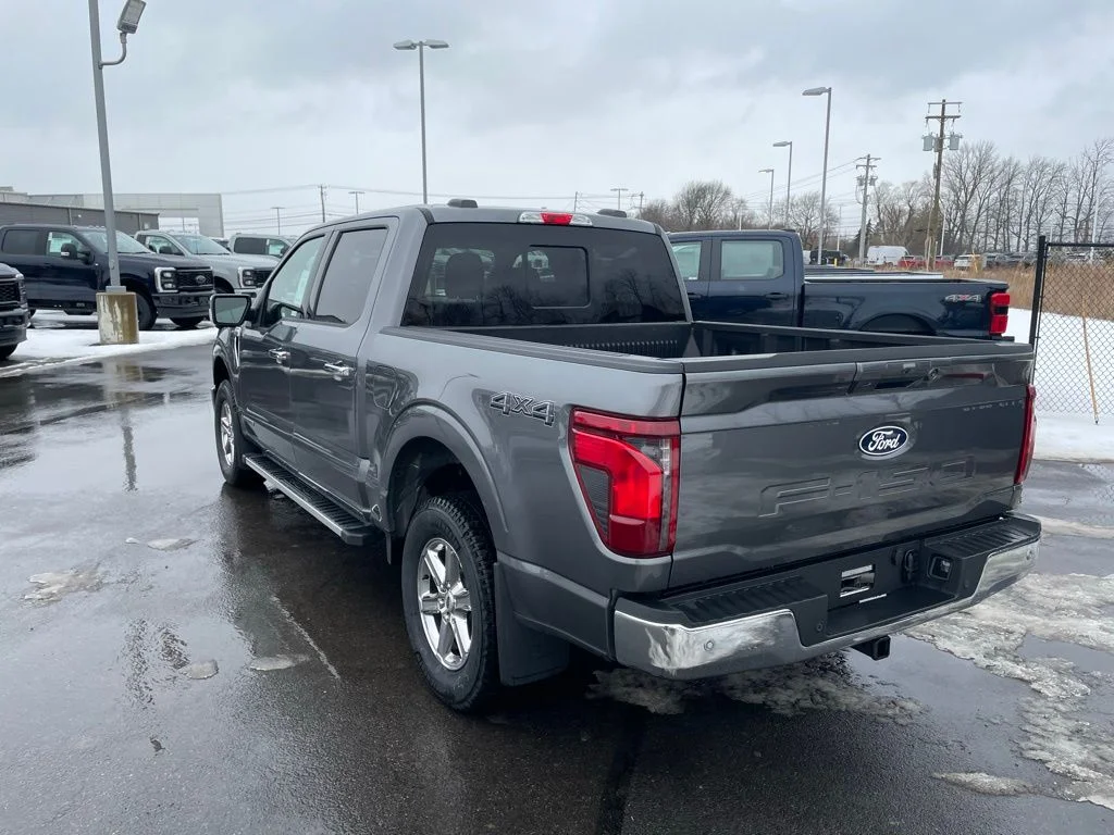 2025 Ford F-150 XLT - Photo 7