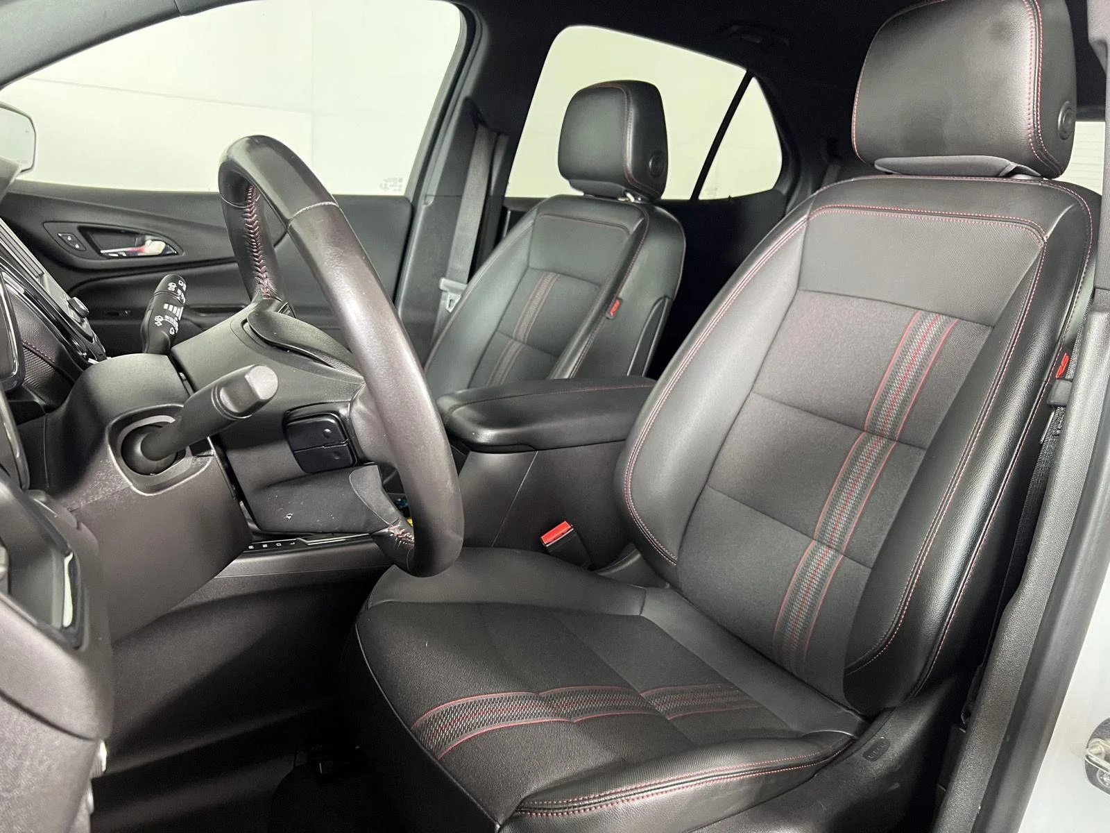Used 2022 Summit White Chevrolet RS image 14