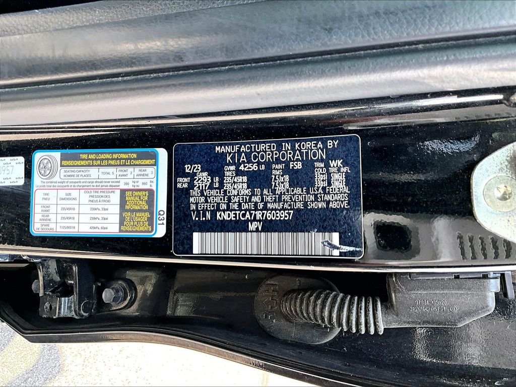Used 2024 Fusion Black Kia SX image 33