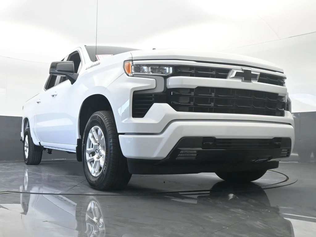 Used 2023 Summit White Chevrolet RST image 63