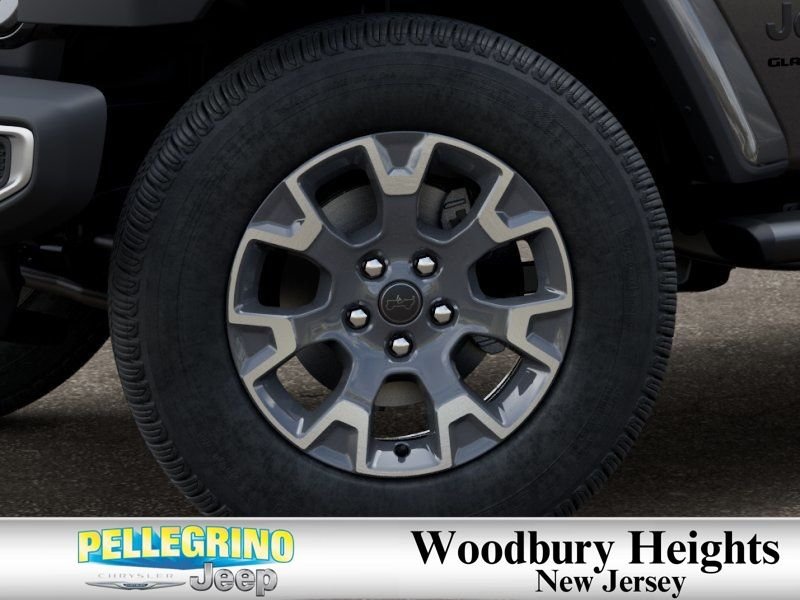 New 2026 Granite Crystal Metallic Clearcoat Jeep Sahara image 8