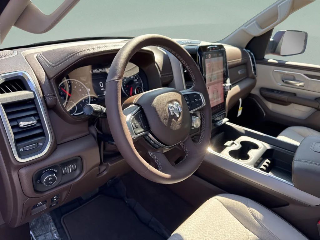 New 2026 Molten Red Pearl-Coat Exterior Paint RAM Laramie image 22