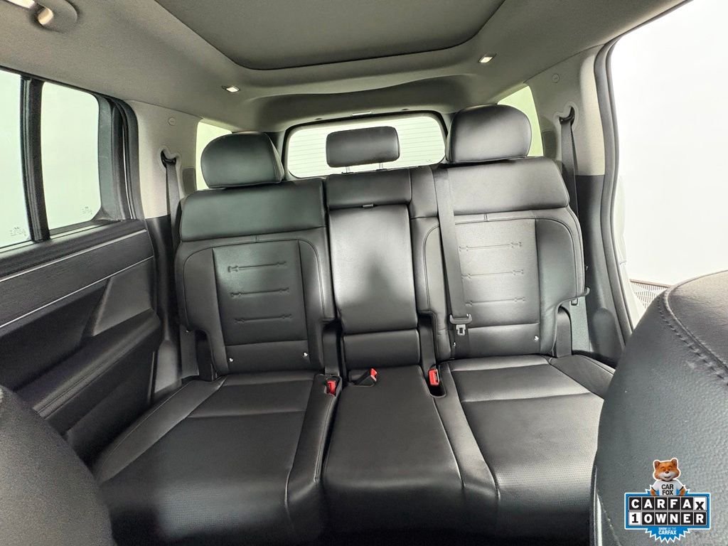 Used 2025 White Hyundai Limited image 6