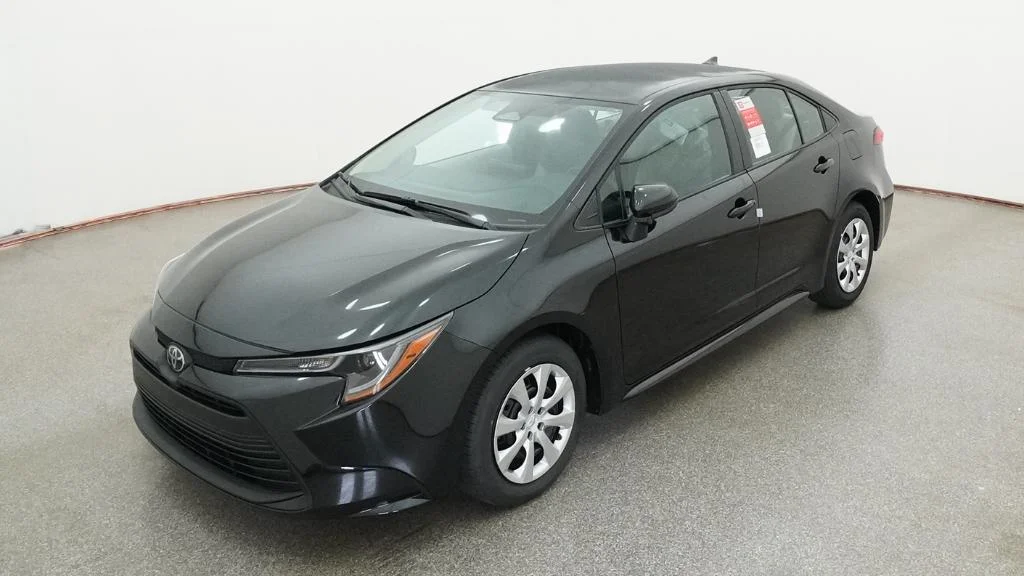 2026 Toyota Corolla LE CVT's photo