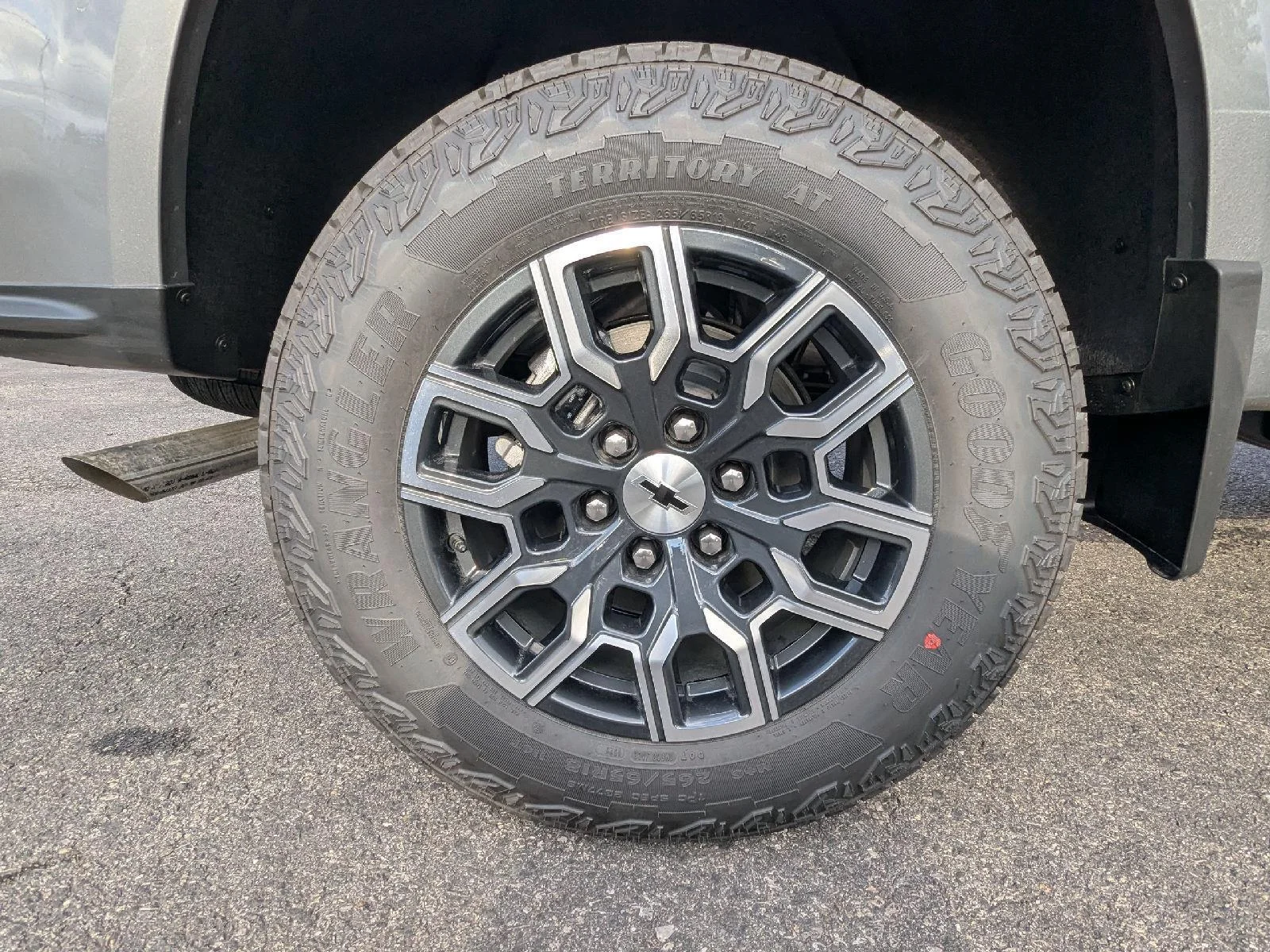 New 2026 Sterling Gray Metallic Chevrolet Z71 image 17