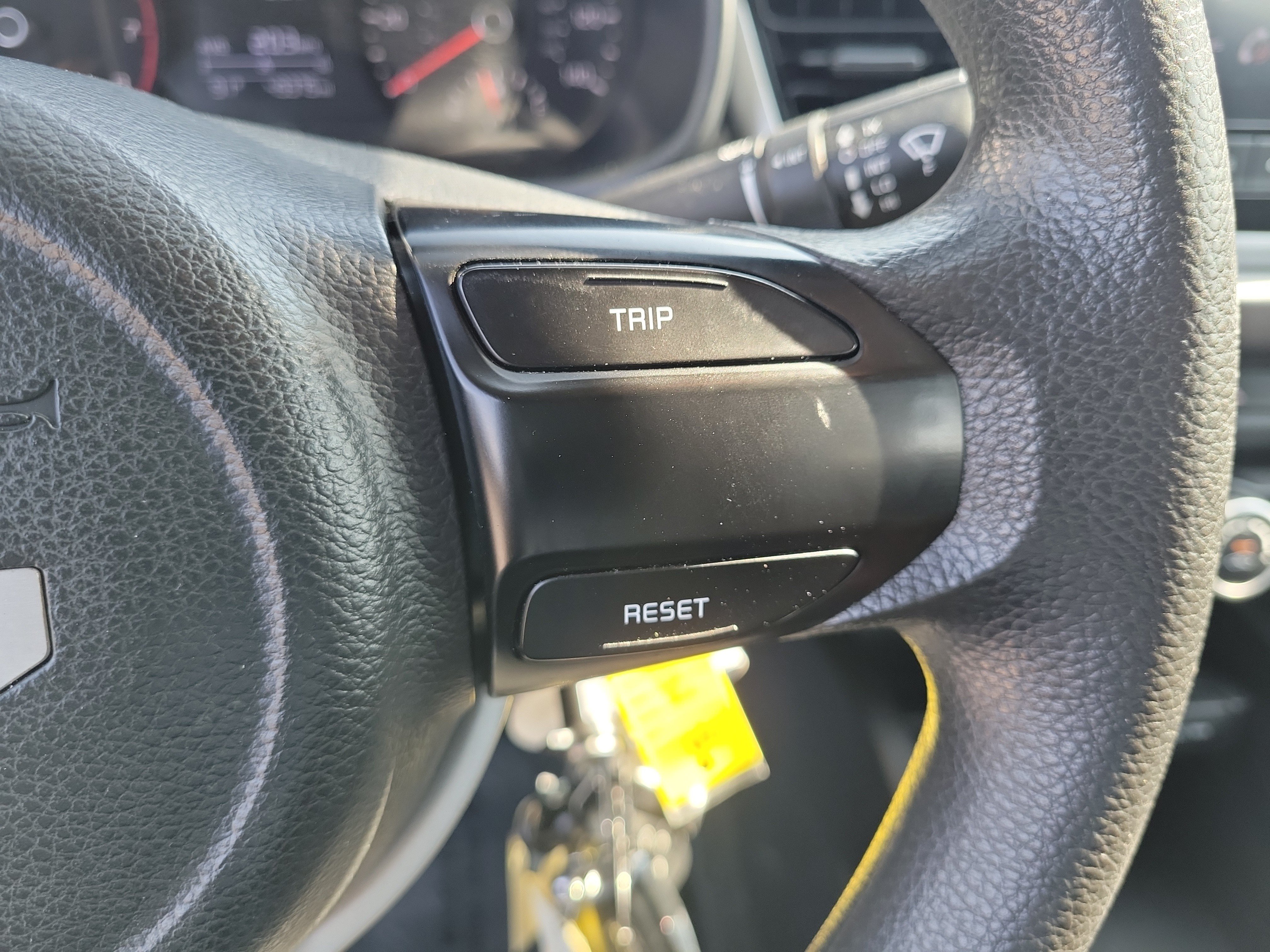 Used 2022 Aurora Black Kia LX image 20