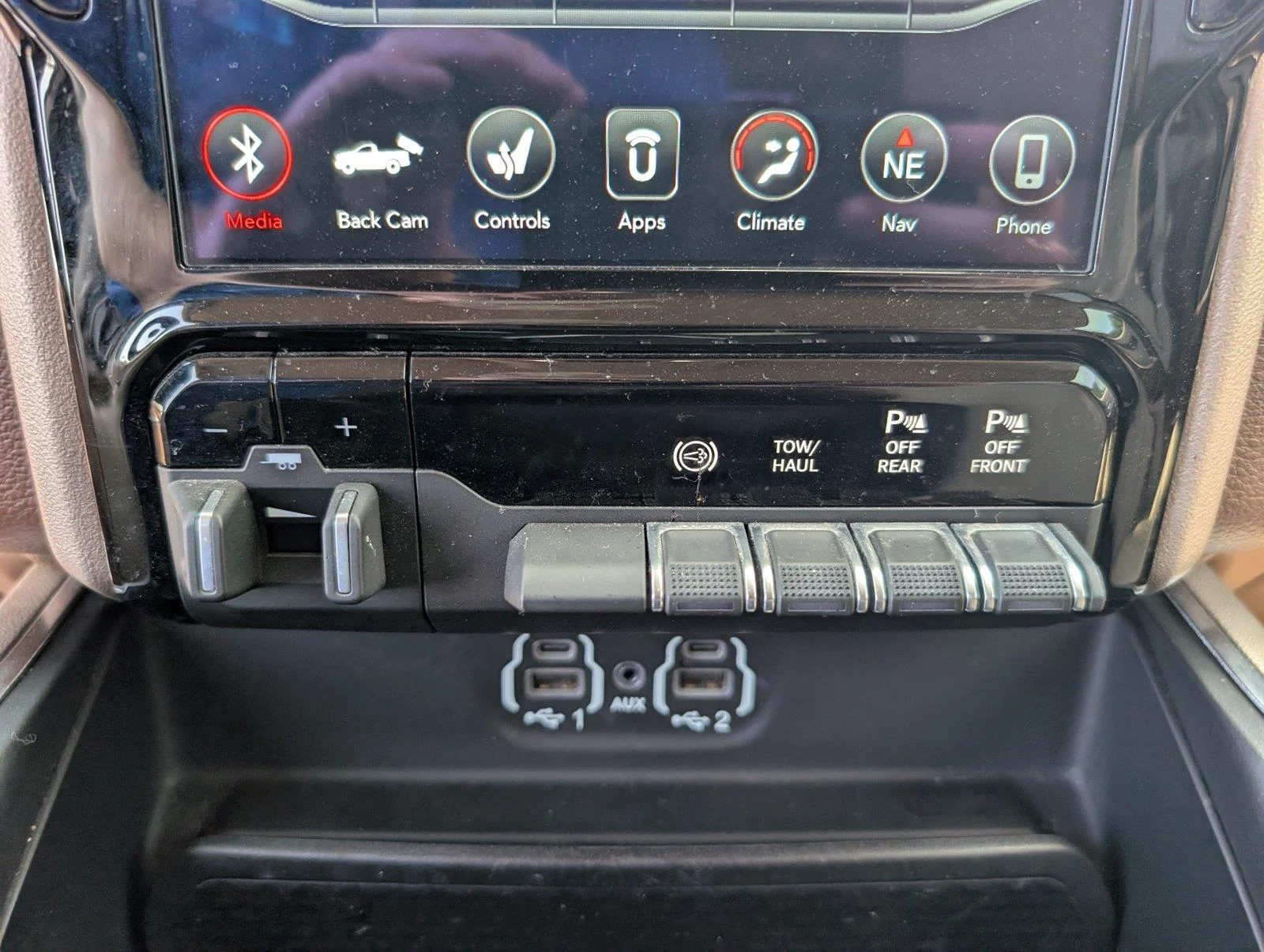Used 2020 Patriot Blue Pearlcoat Ram Laramie image 20