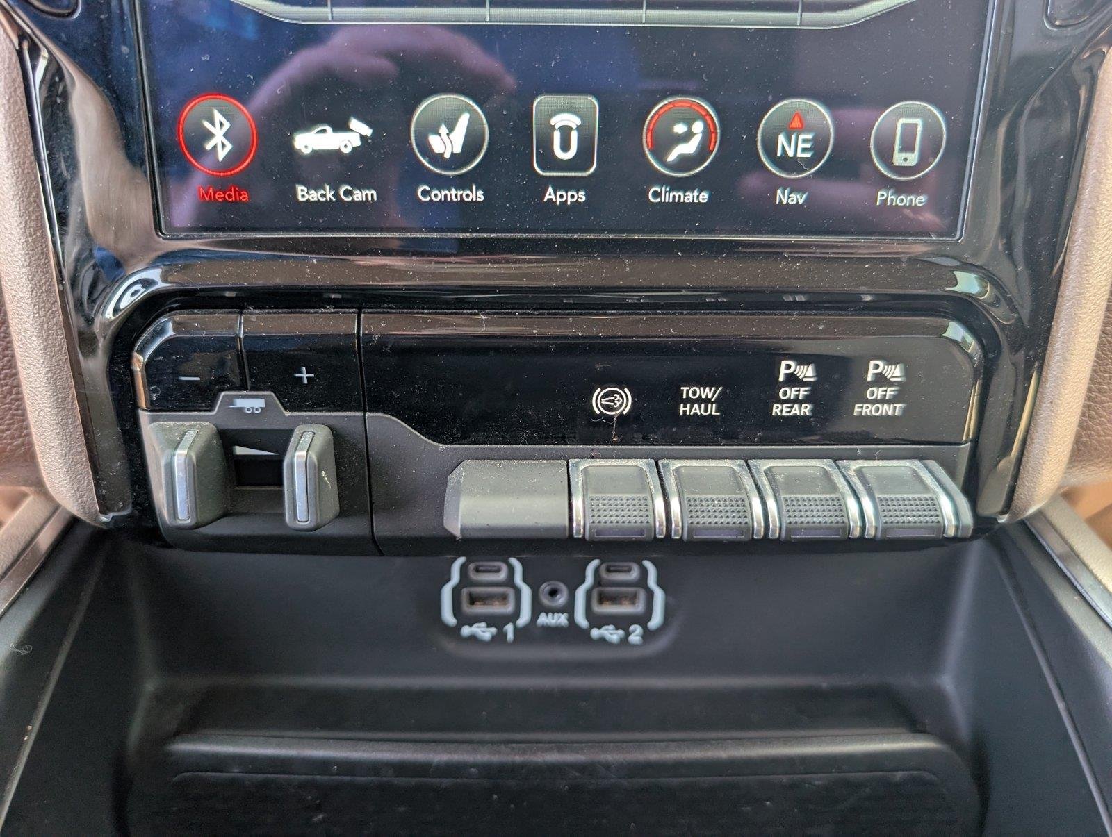 Used 2020 Patriot Blue Pearlcoat Ram Laramie image 20