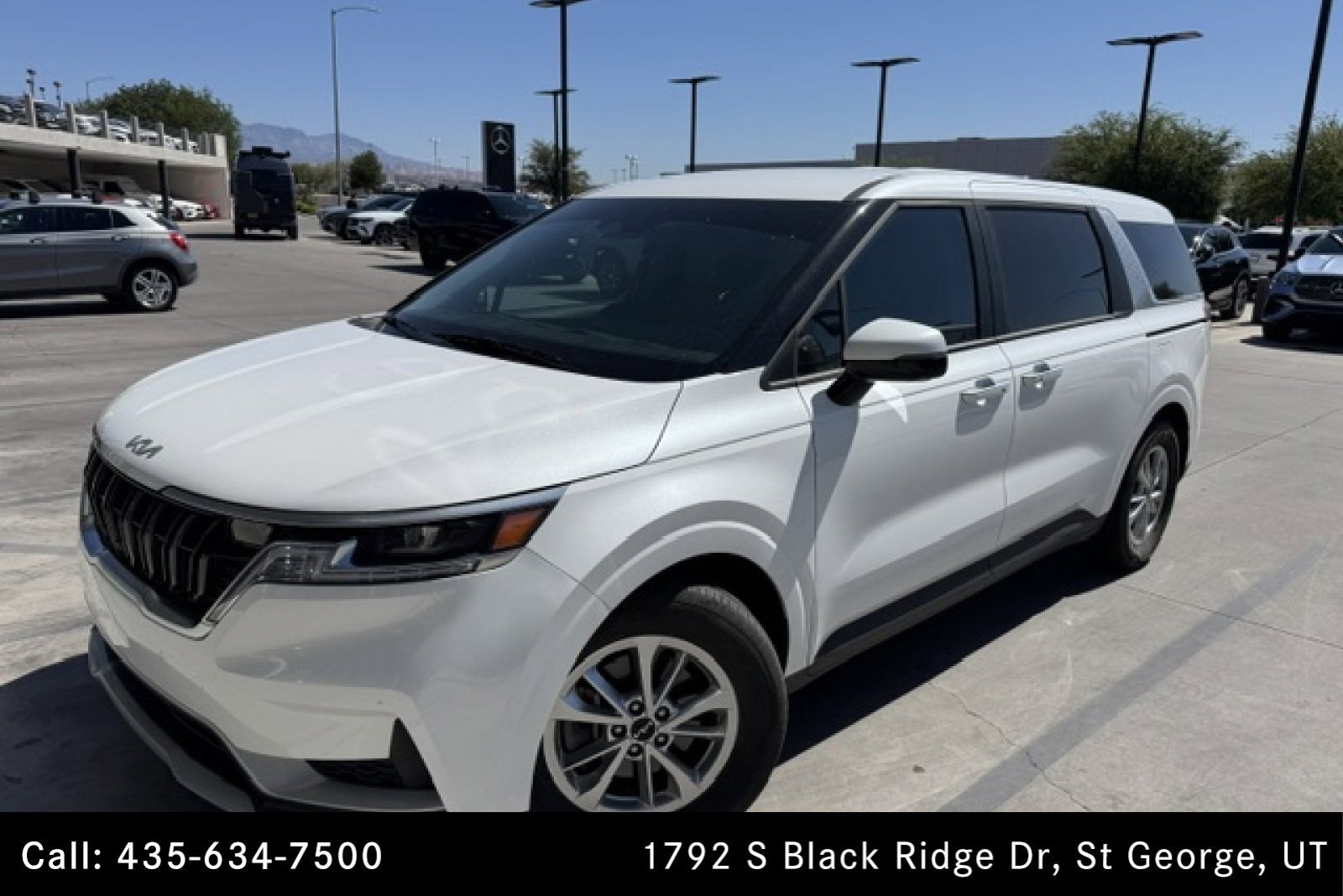 2022 Kia Sedona LX Seat Pkg's photo