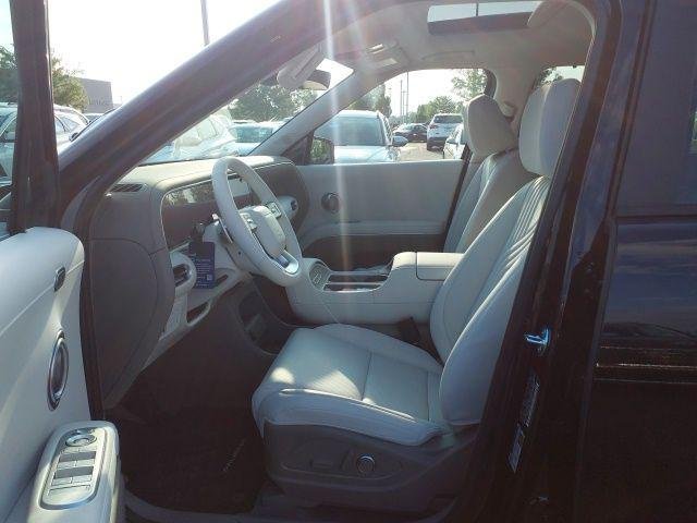 New 2026 Abyss Black Hyundai Blue SEL Premium image 9