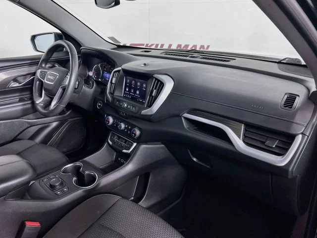 Used 2022 Black GMC SLE image 38