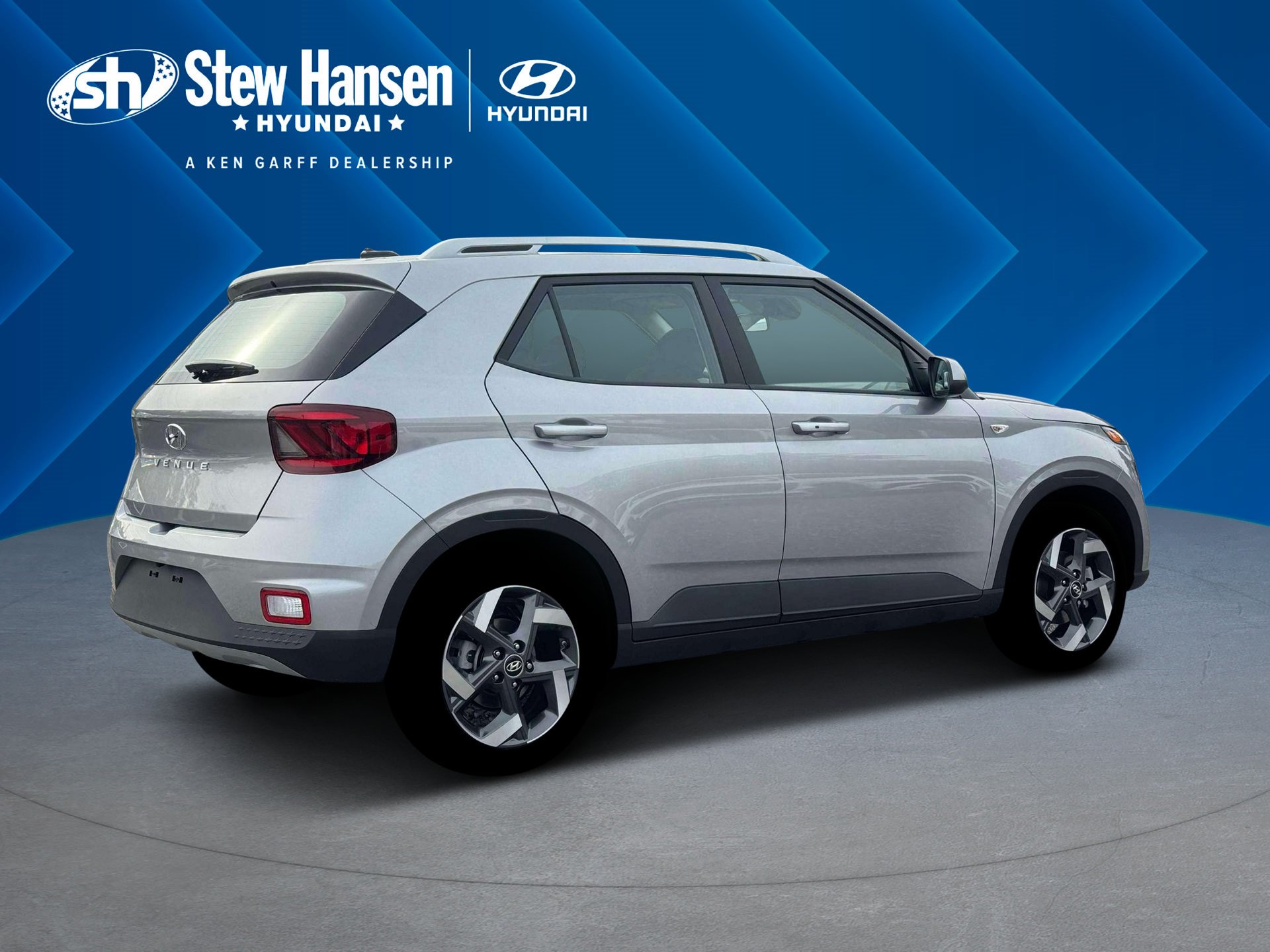 New 2026 Shimmering Silver Hyundai SEL image 8