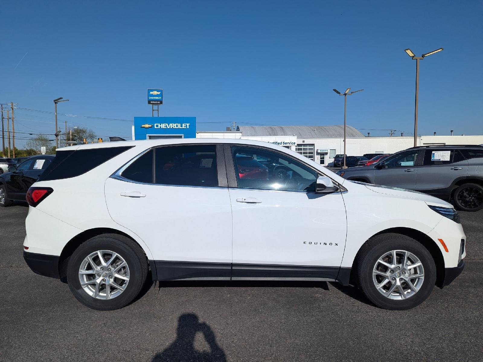 Used 2023 Summit White Chevrolet LT image 9
