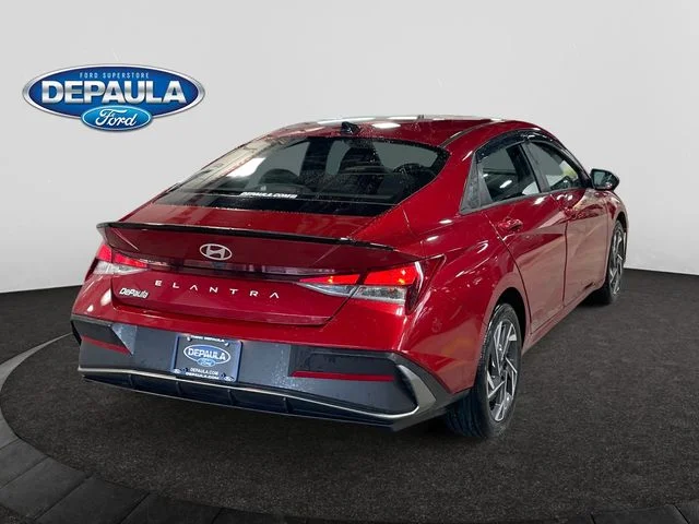 Certified Used 2025 Red Hyundai SEL Sport image 7