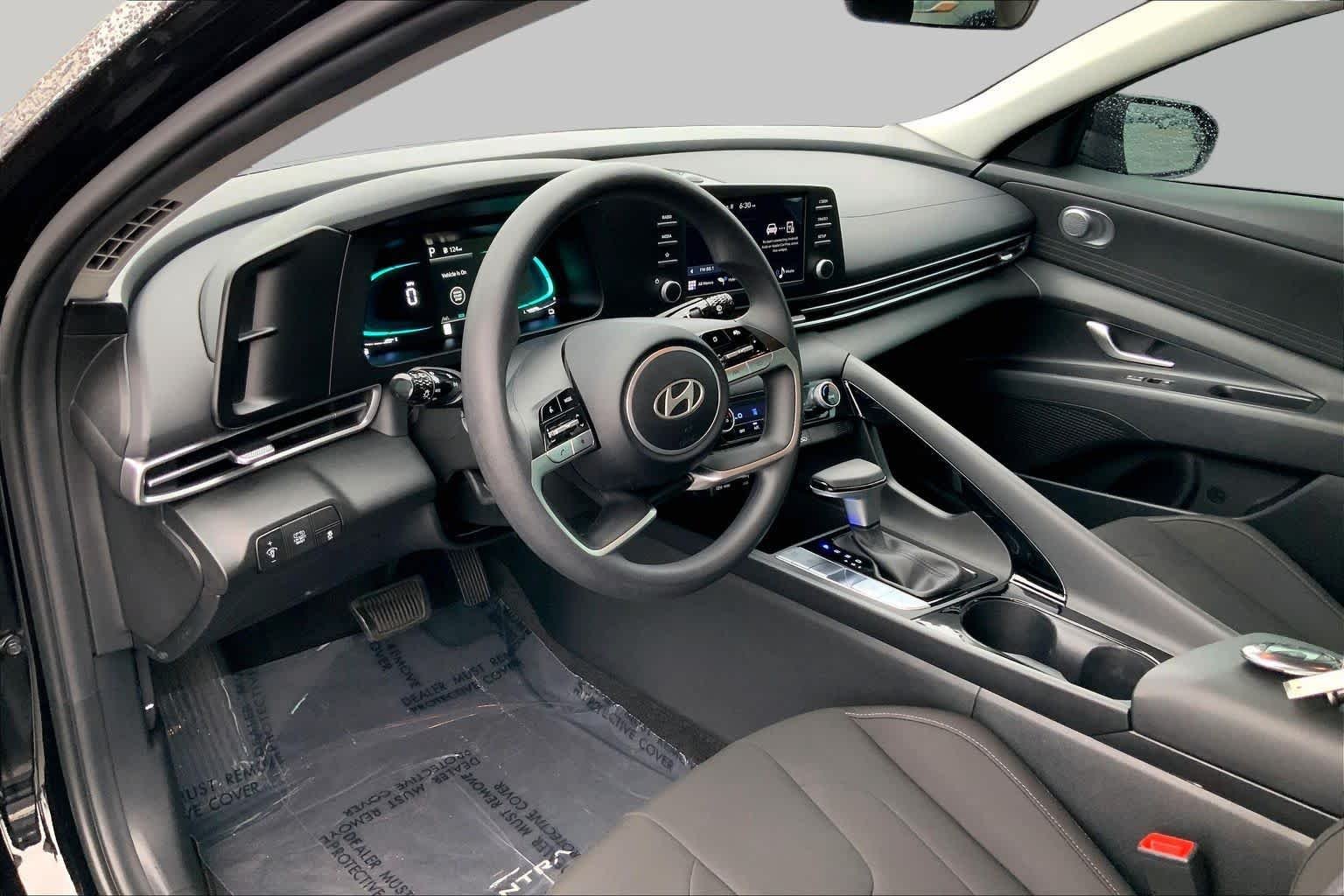 Used 2025 Abyss Black Hyundai Blue image 28