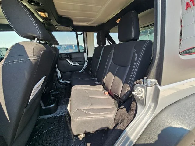 Used 2017 Billet Silver Metallic Jeep Unlimited Rubicon image 19