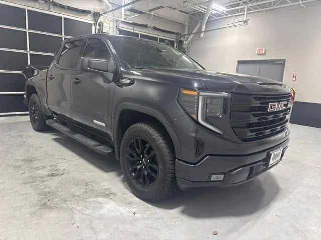 Used 2026 Silver GMC Elevation image 3