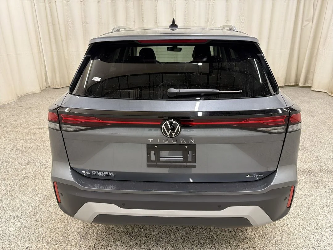New 2026 Platinum Gray Metallic Volkswagen SE image 7