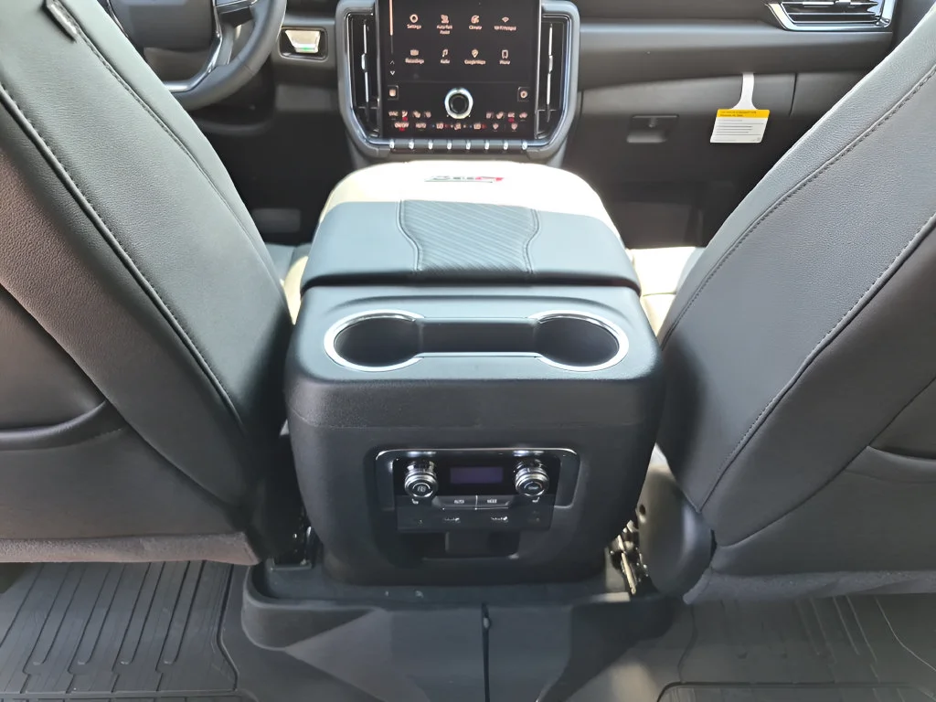New 2026 GMC Yukon AT4, photo 31