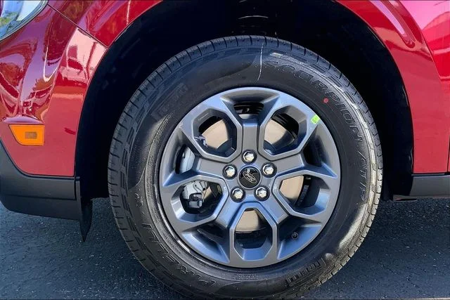 New 2026 Ruby Red Metallic Tinted Clearcoat Ford XLT image 12