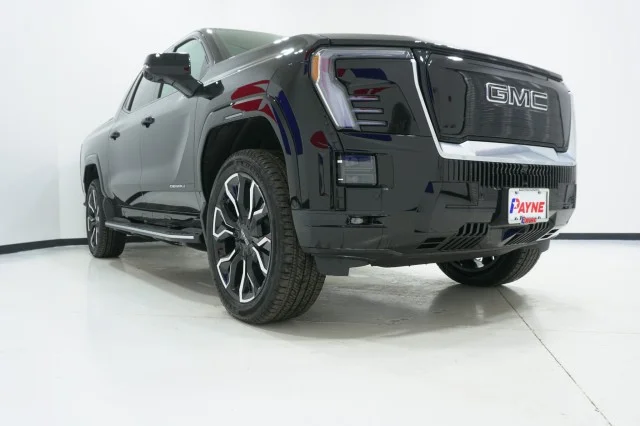New 2025 Onyx Black GMC Max Range Denali image 3