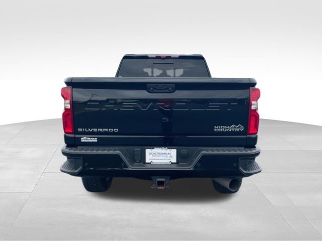 Used 2023 Black Chevrolet High Country image 7