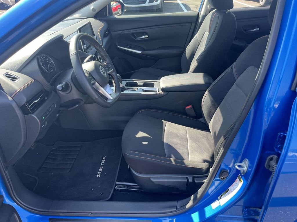 Used 2022 Blue Nissan SR image 13