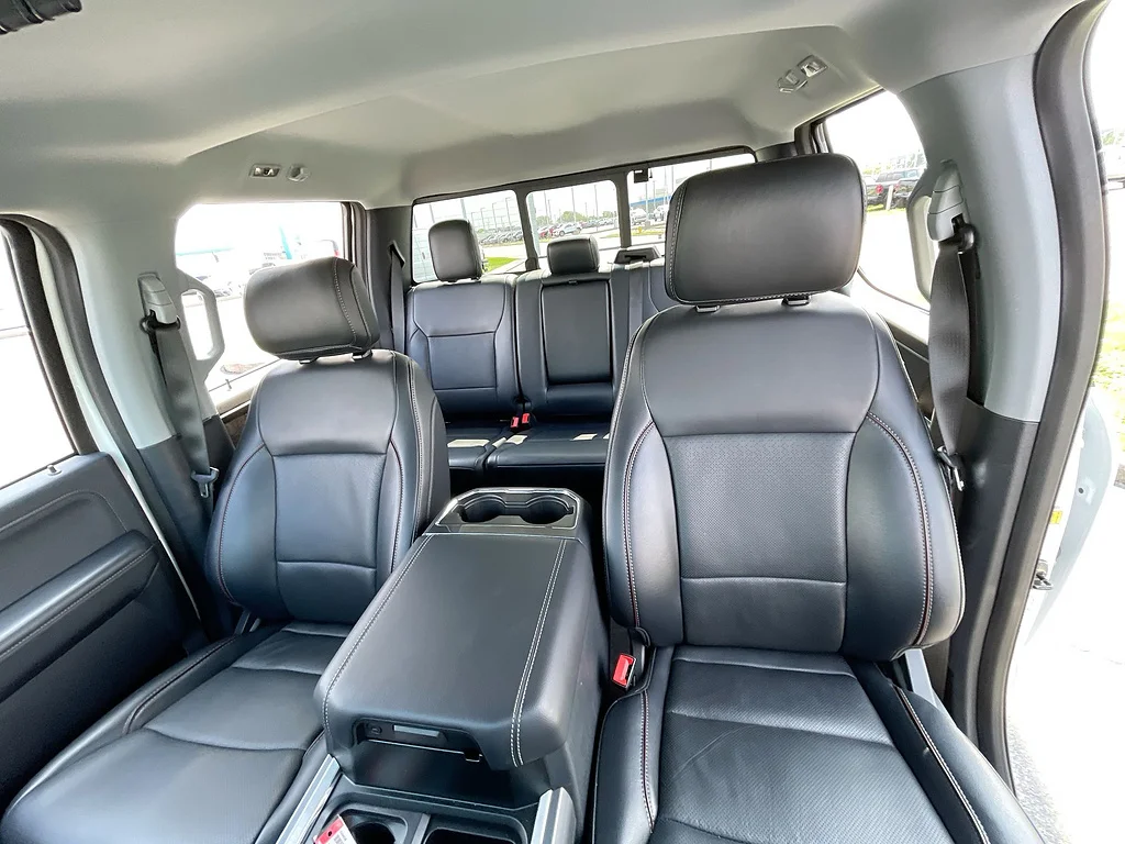Used 2024 WHITE Ford Lariat image 20