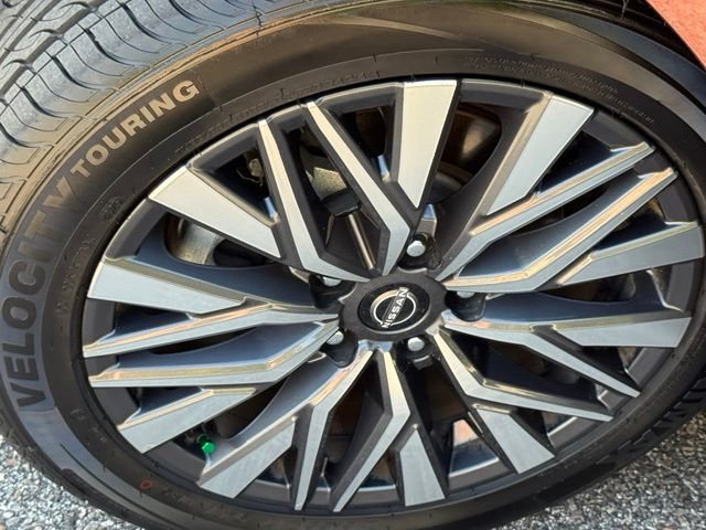 Used 2023 Red Nissan 2.5 SV image 16