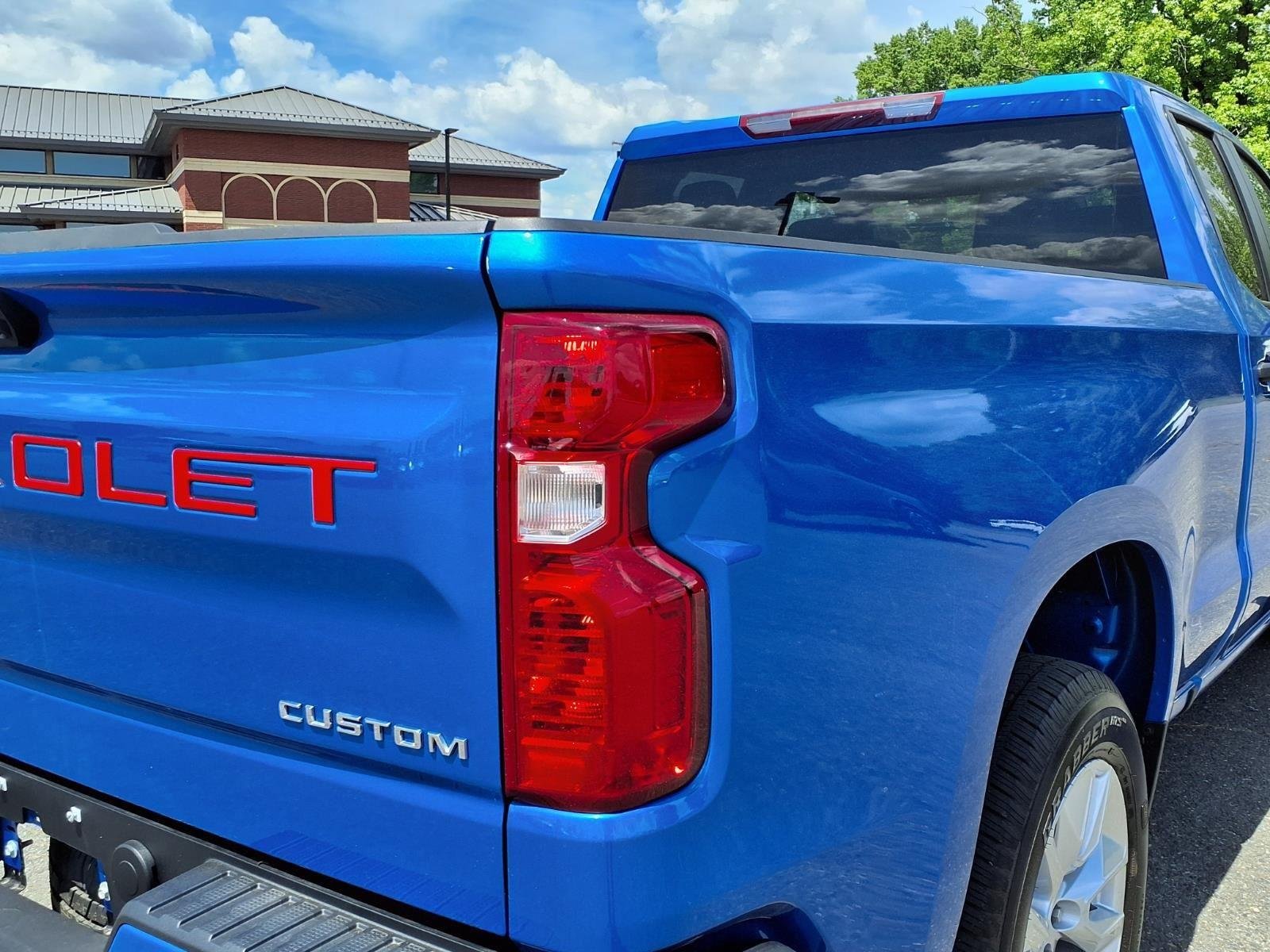 Used 2025  CHEVROLET CUSTOM image 16
