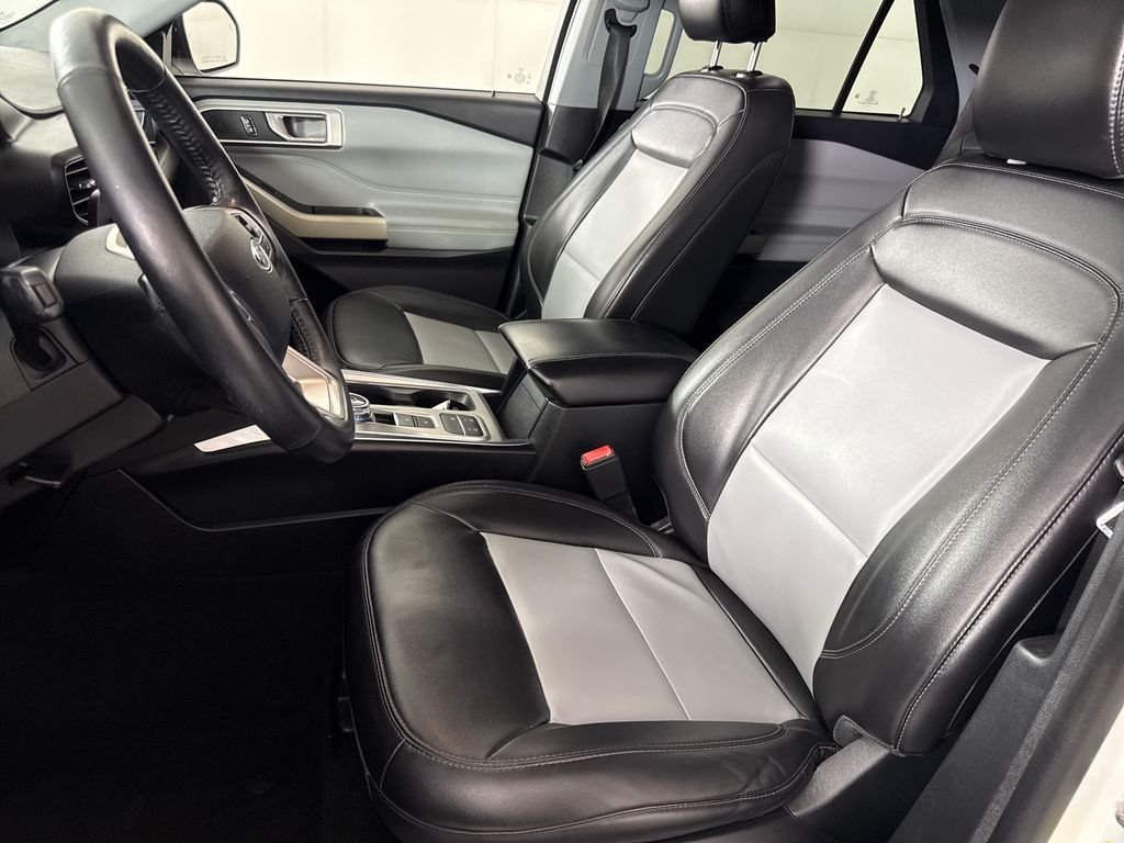 2022 Ford Explorer XLT - Photo 11