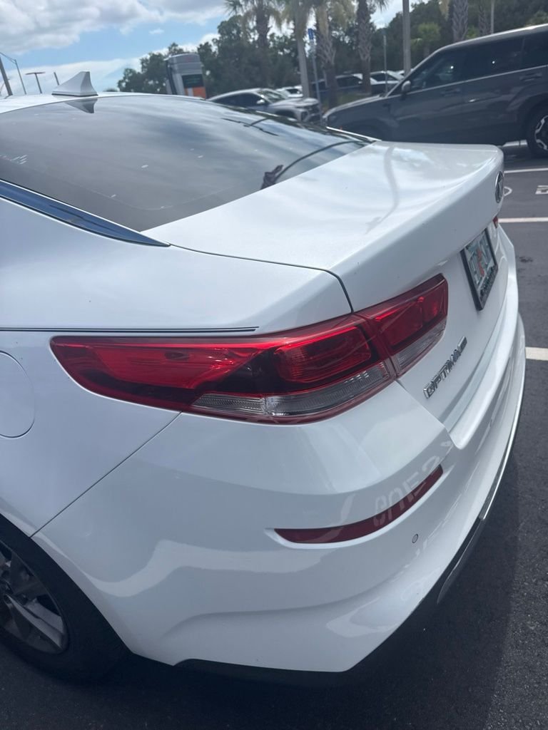 2019 Kia Optima LX - Photo 11