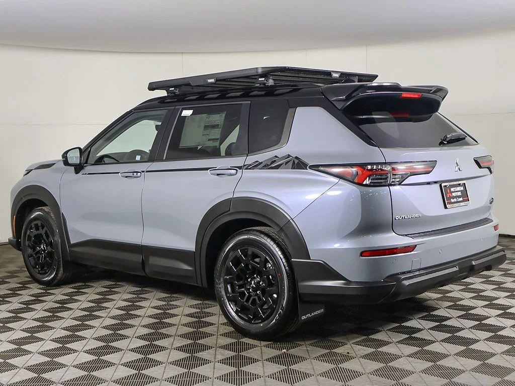New 2026 Gray Mitsubishi TRAIL EDITION S-AWC image 11
