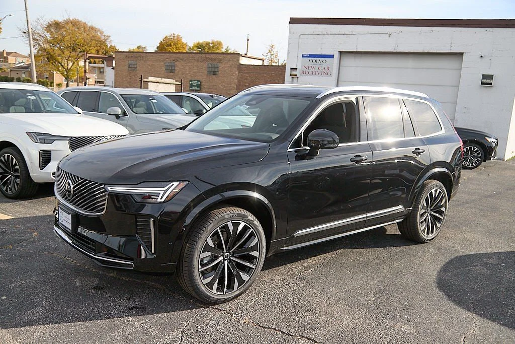 New 2026 Onyx Black Volvo Plus image 6