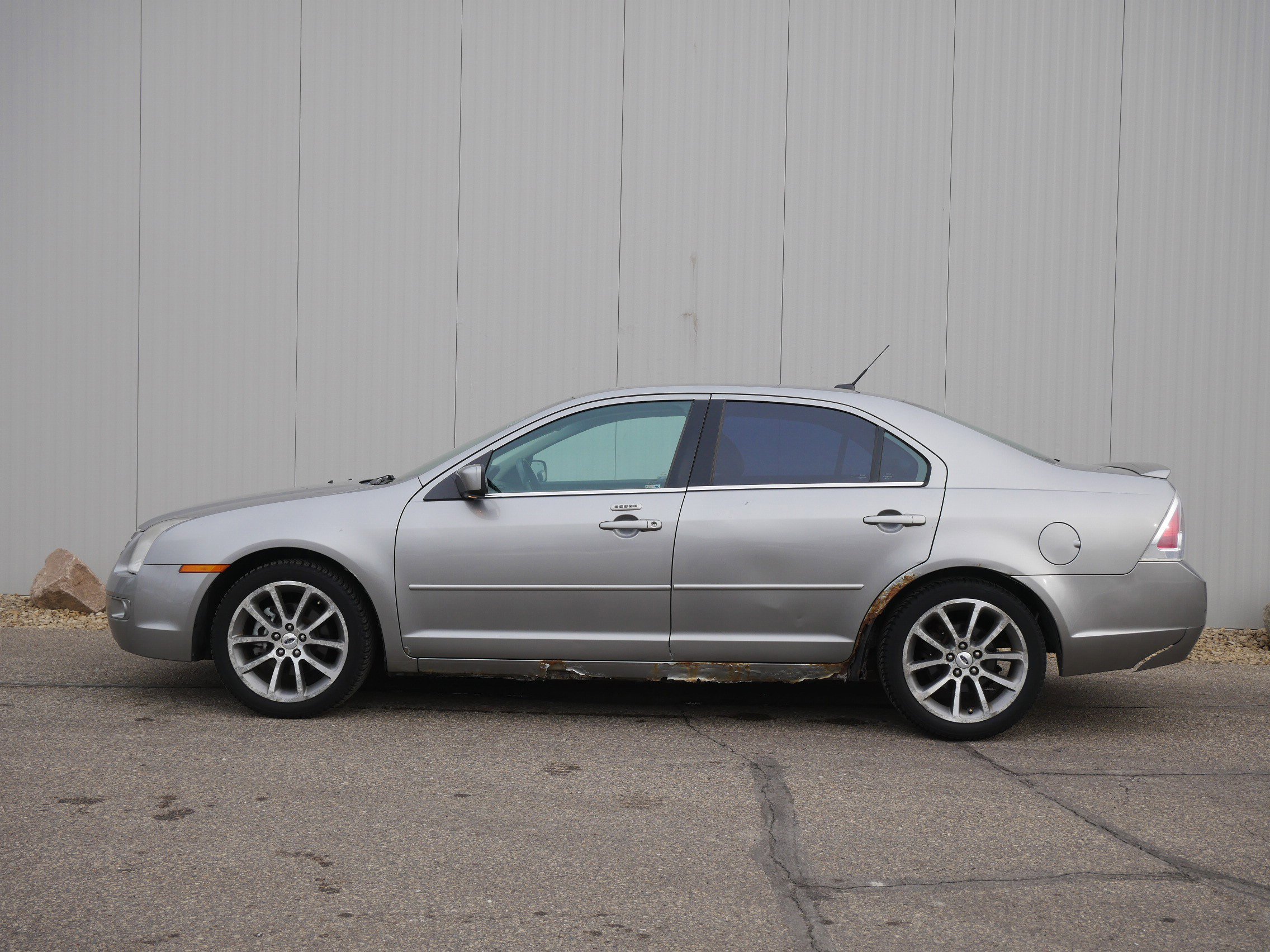 Used 2008 Ford Fusion SEL with VIN 3FAHP08Z28R199927 for sale in Hastings, Minnesota