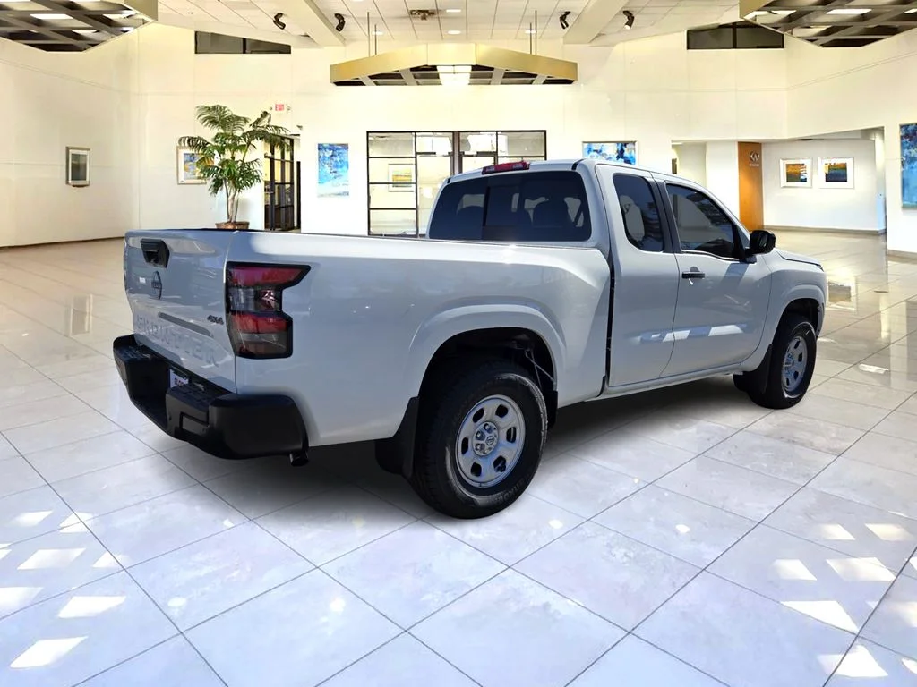 New 2026 Glacier White Nissan King Cab® S image 3