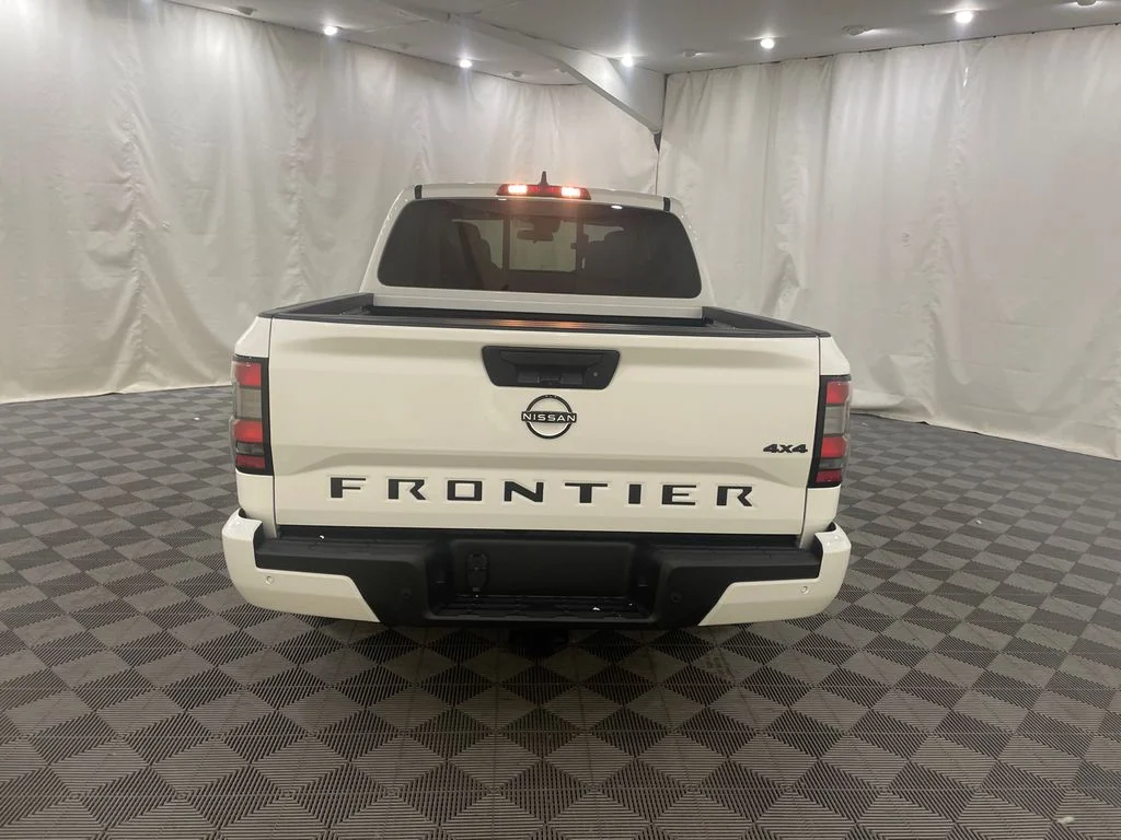 New 2026 Glacier White Nissan Crew Cab SV image 6