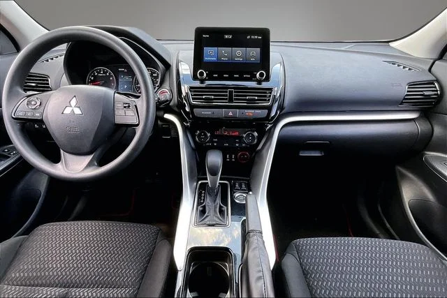 Used 2024 White Mitsubishi Ralliart image 7