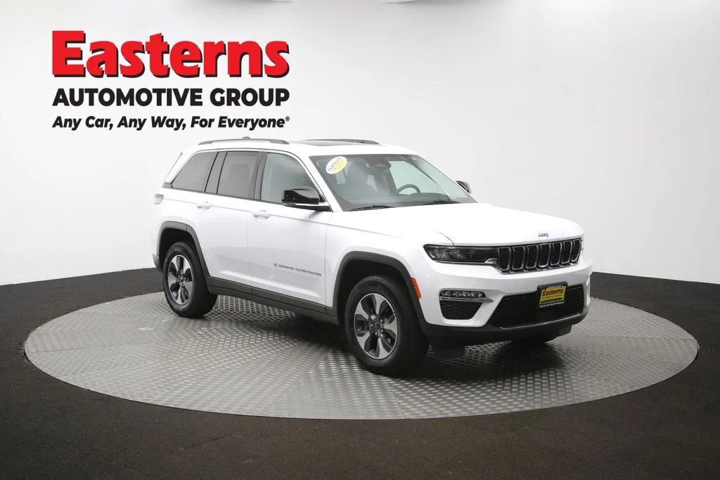 Used 2023 White Jeep 4xe image 53