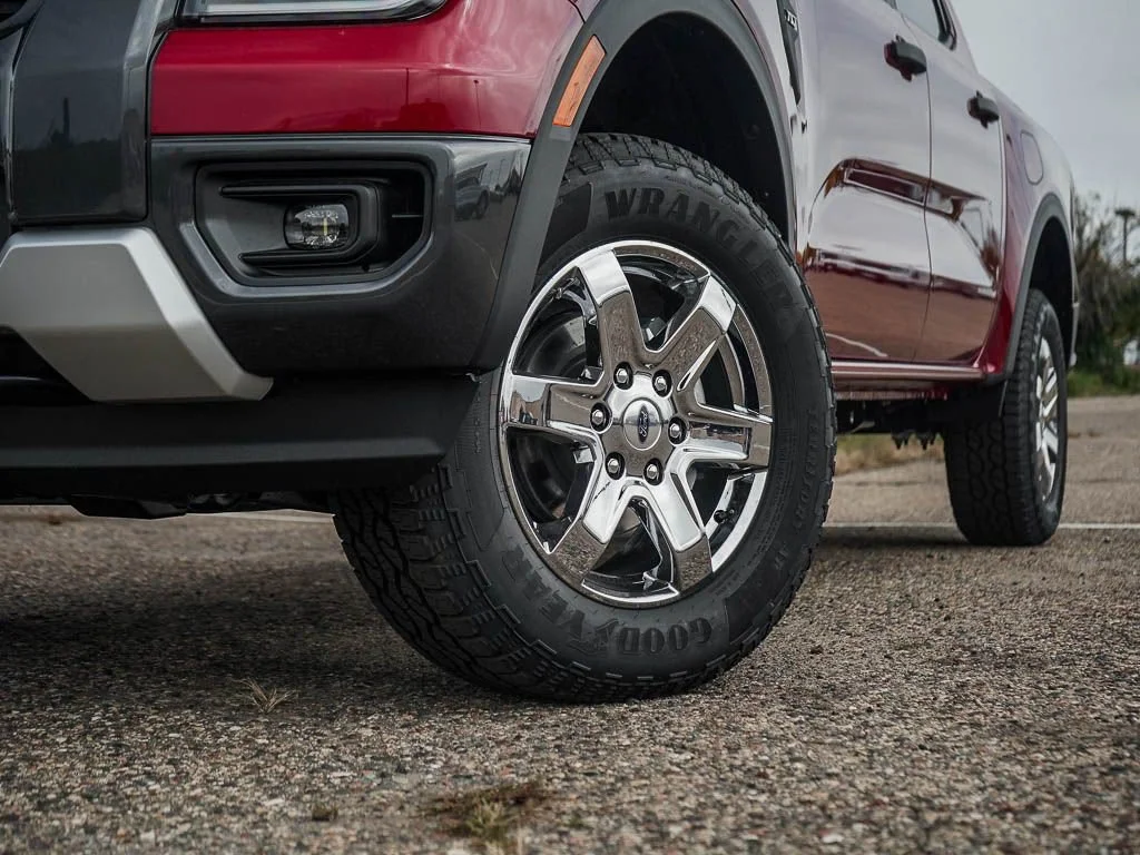 New 2026 Ruby Red Metallic Tinted Clearcoat Ford XLT image 5