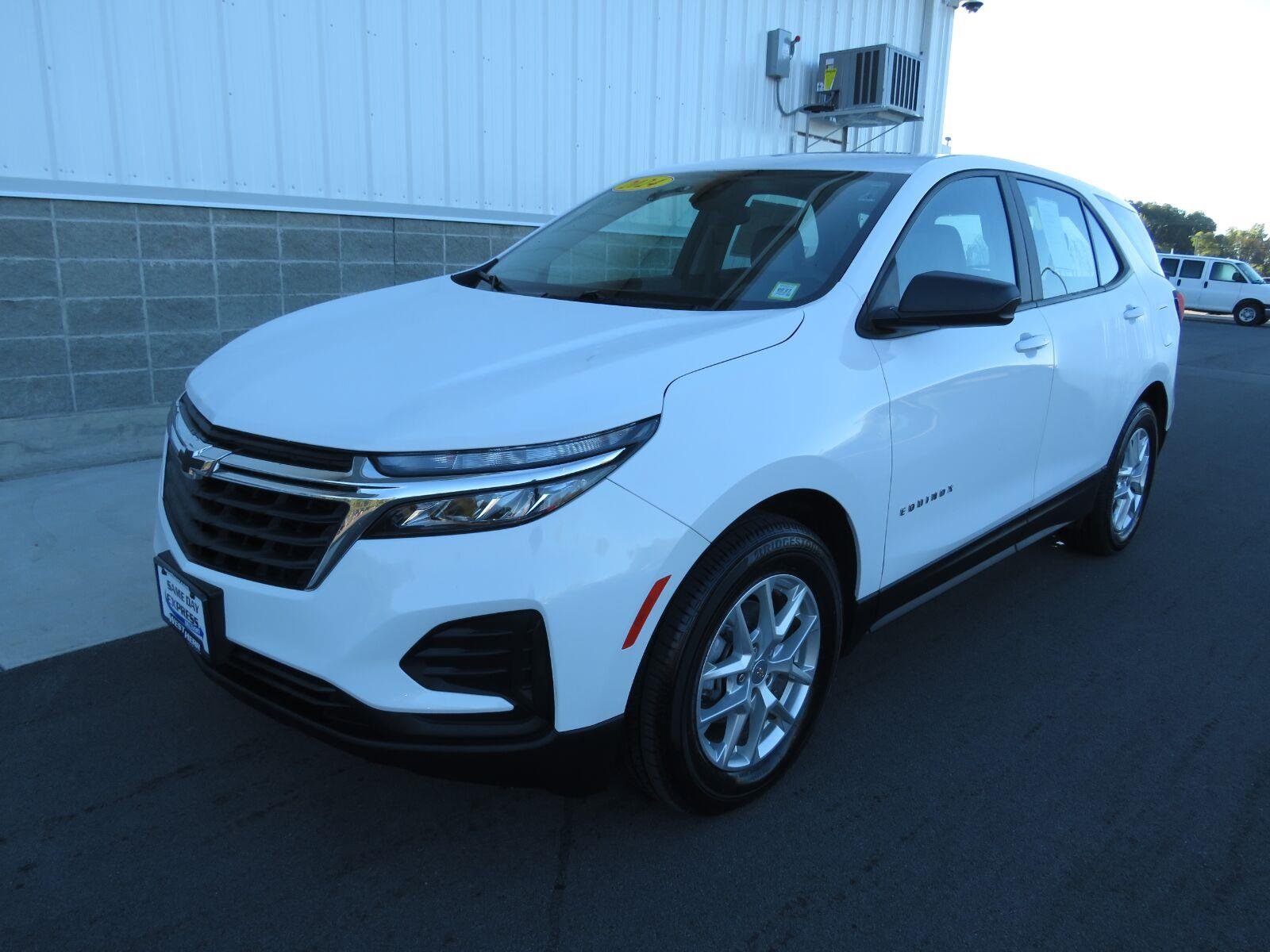 Used 2024 Summit White Chevrolet LS image 12
